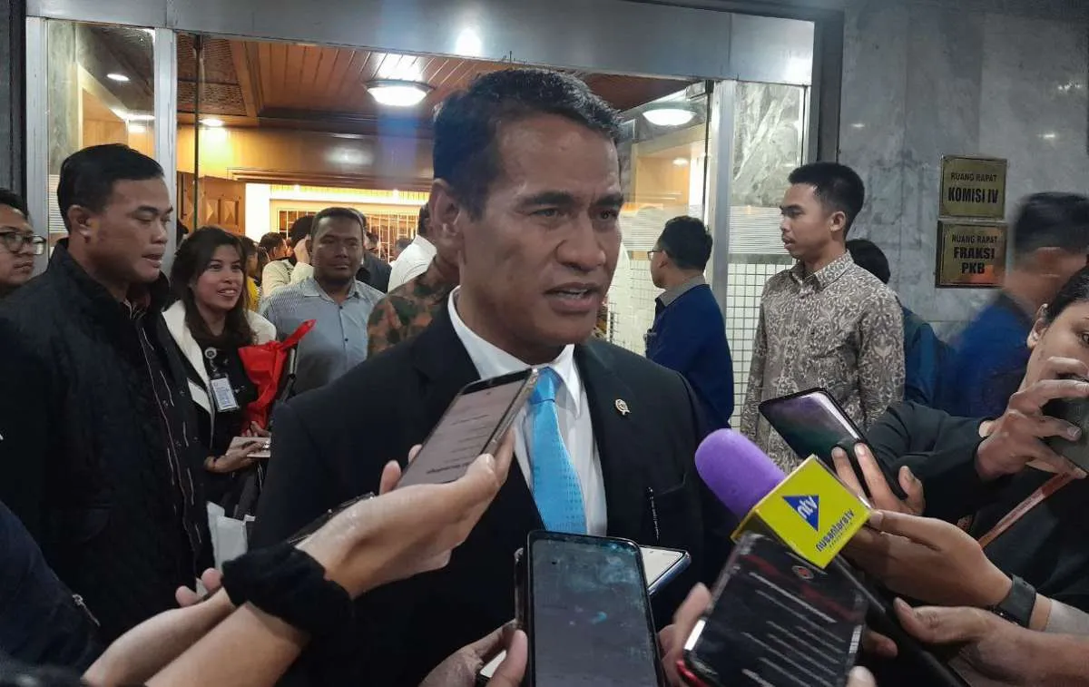 Mentan Amran Janji Siap Cetak Ulang 11.000 Ha Sawah Rusak Banjir Akibat di Sumatera 