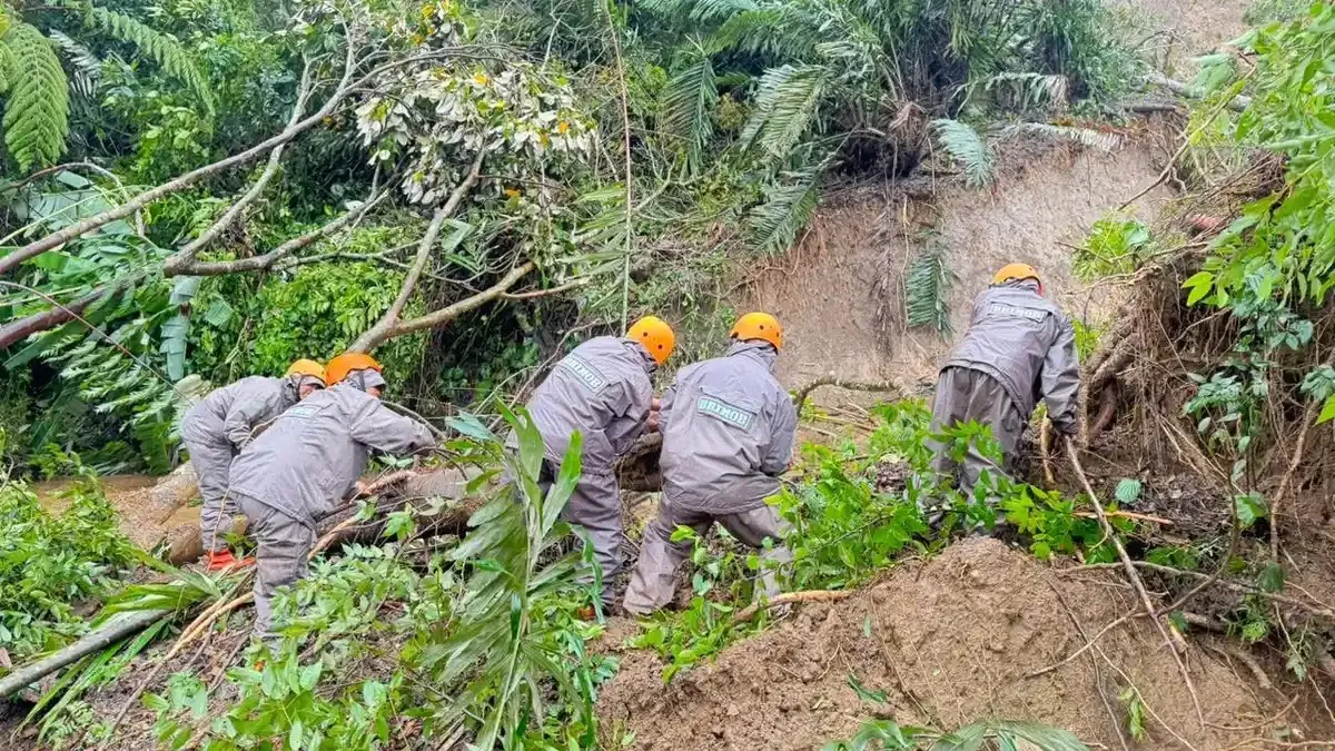 Banyak Daerah di Tapteng-Tapsel-Sibolga yang Terisolir, TNI AD Kebut Pembukan Akses