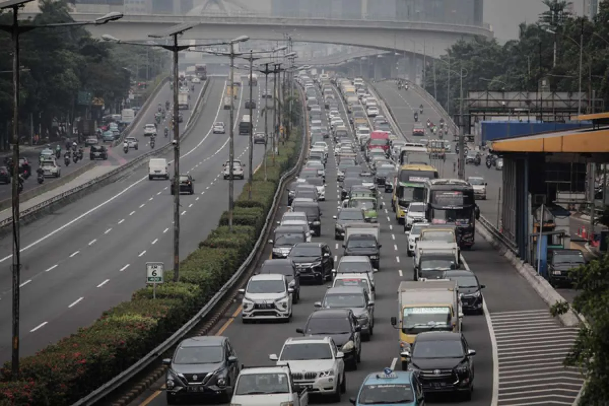 Kapan Pucak Arus Mudik Nataru 2025/2026? Ini Prediksi Kemenhub