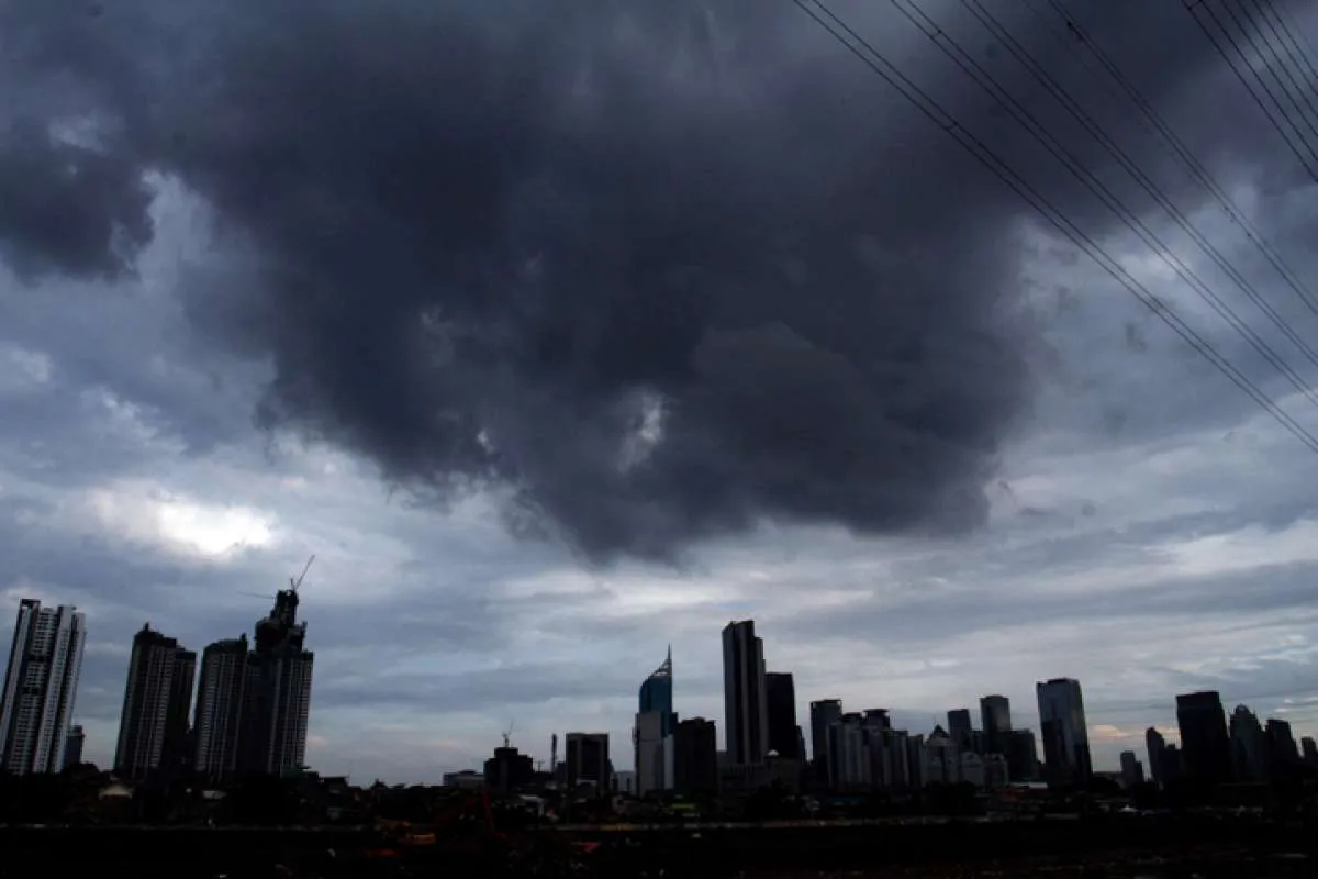 BMKG Peringatkan Waspada Cuaca Ekstrem Sepekan ke depan