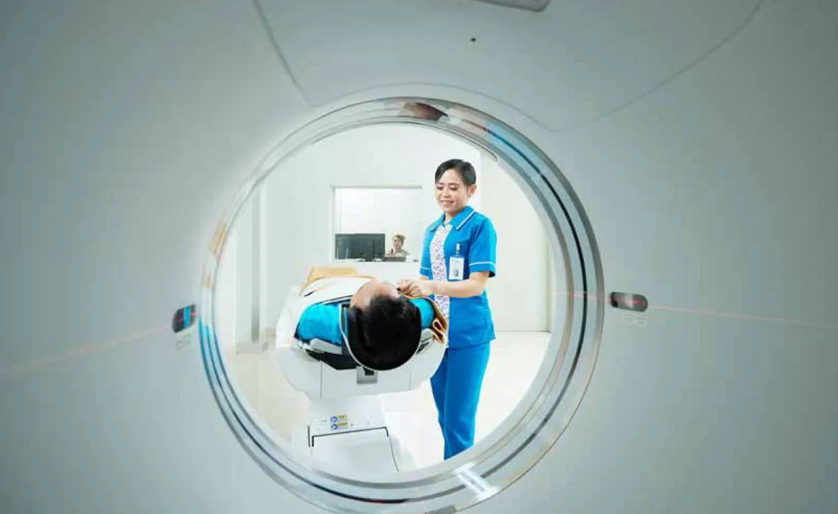 Sektor Rumah Sakit Diproyeksi Cerah pada 2026, Simak Rekomendasi Sahamnya