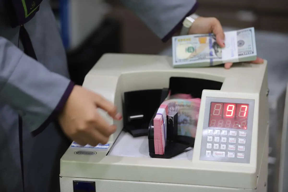 Eksportir Wajib Tempatkan DHE SDA 100% di Himbara Mulai 2026, Konversi ke Rupiah 50%