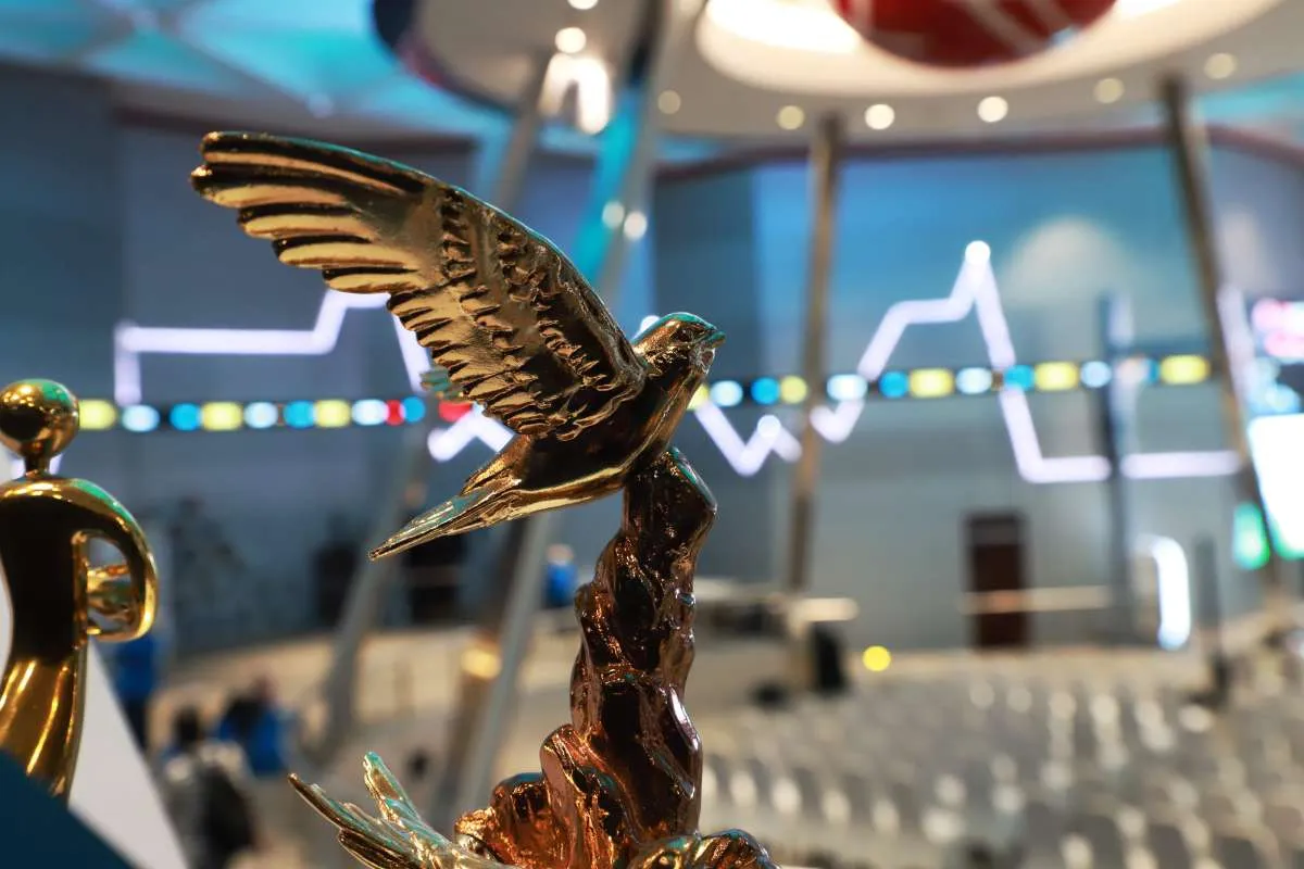 Dana Asing Masuk Bursa, Cek Saham Net Buy & Net Sell Terbesar Asing Sepekan Terakhir