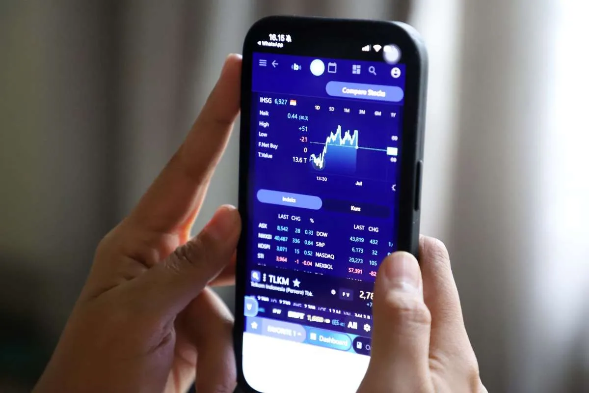 IHSG Menguat di Awal Pekan, Cermati Saham Net Sell Terbesar Asing, Senin (17/11)