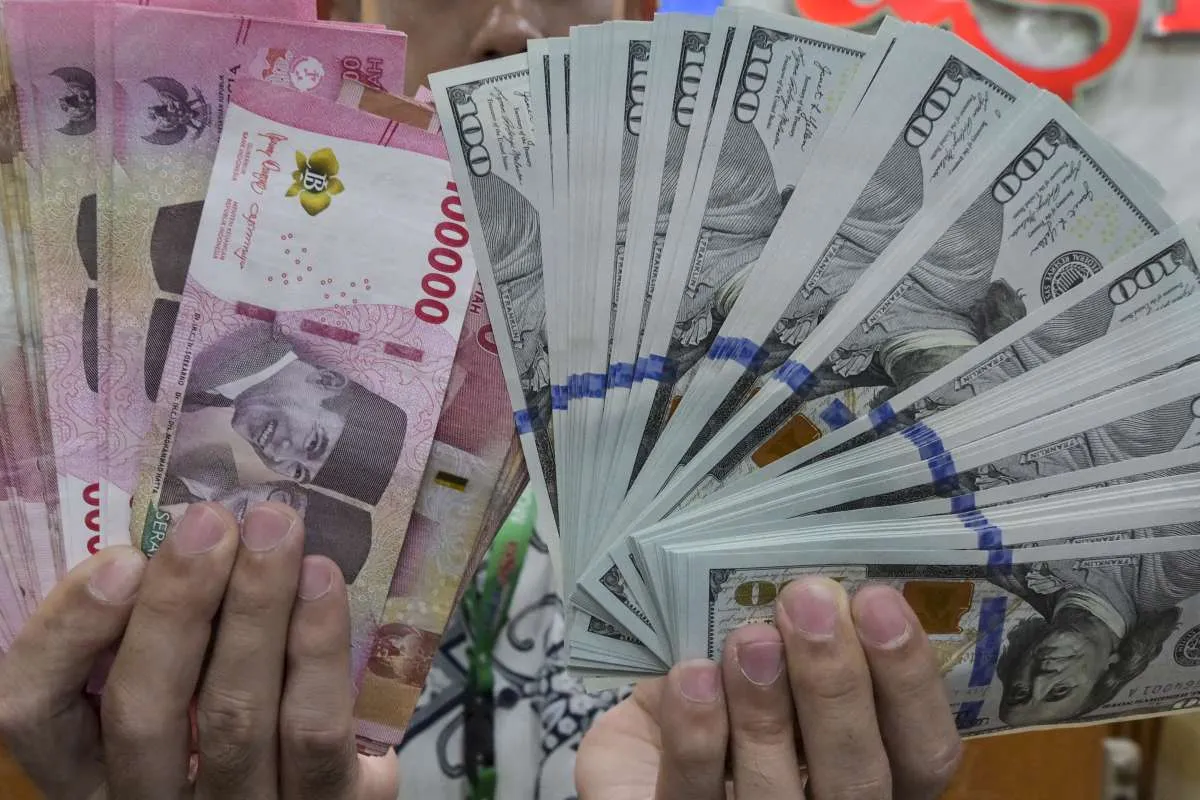 Rupiah Cetak Rekor Terlemah, Tekanan Global dan Domestik Masih Membayangi