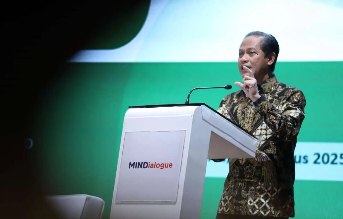 Menteri LH: Log Kayu yang Terbawa Banjir Sumatera Berasal dari Pembukaan Kebun Sawit