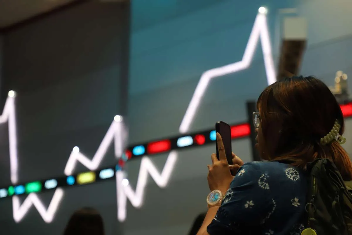 OJK Akan Menaikkan Ketentuan Free Float Saham Emiten Jadi 10%–15%, Ini Alasannya