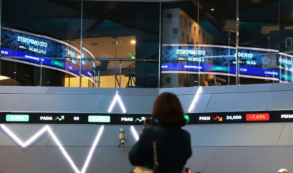 IHSG Diproyeksikan Bergerak Mixed, Cek Saham Rekomendasi Analis untuk Senin (17/11)