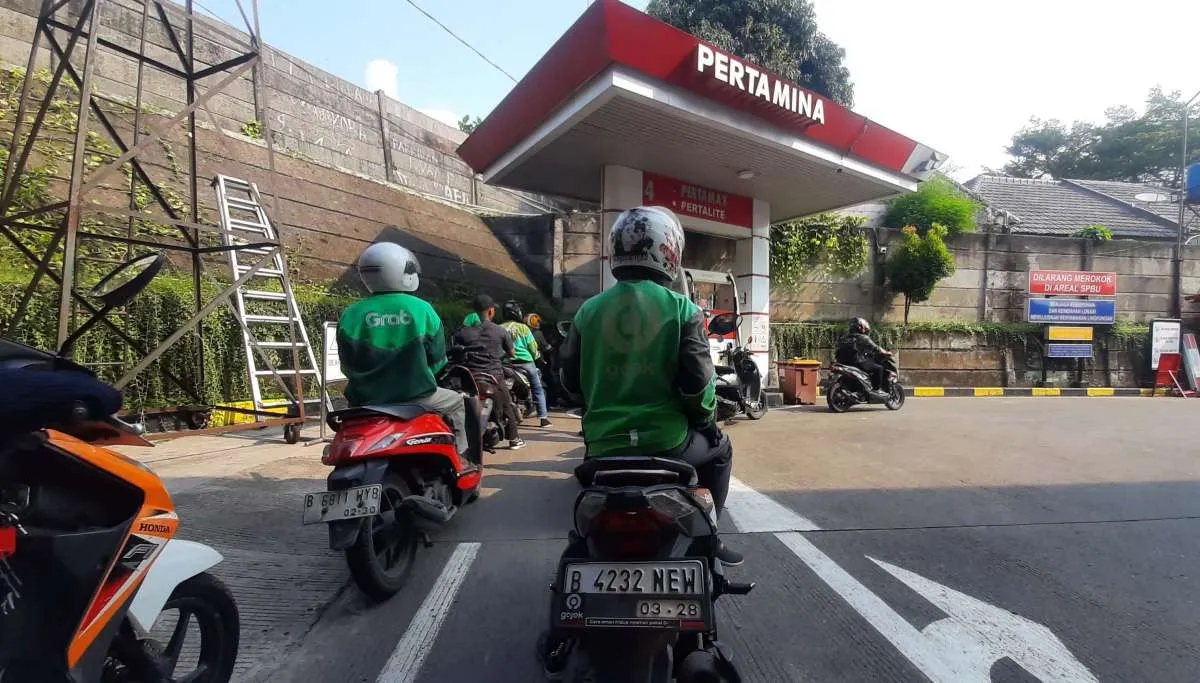 Ratusan Ribu Kendaraan Diblokir Akibat Penyalahguna BBM Subsidi, Apa Kata YLKI?