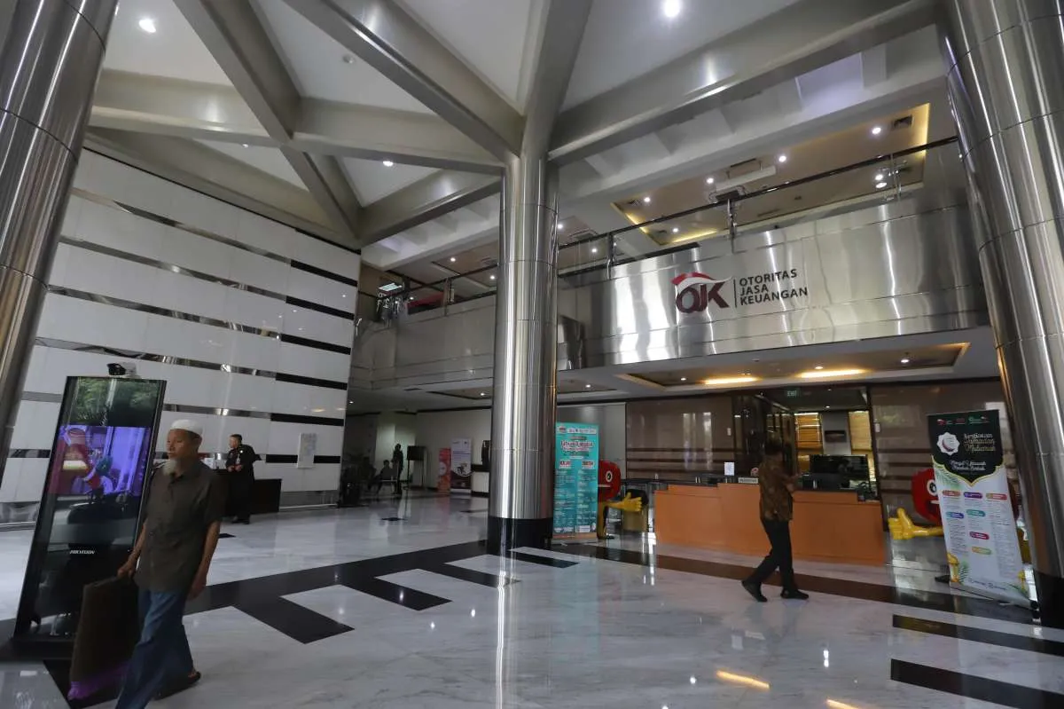 OJK Jatuhkan Sanksi kepada 15 Multifinance dan 14 Fintech Lending pada November 2025