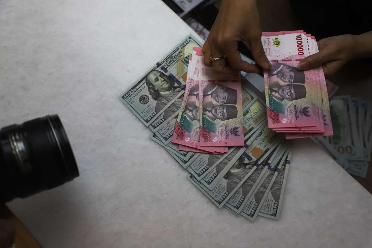 Rupiah Menutup Akhir Pekan dengan Perkasa di Level Rp 16.646 