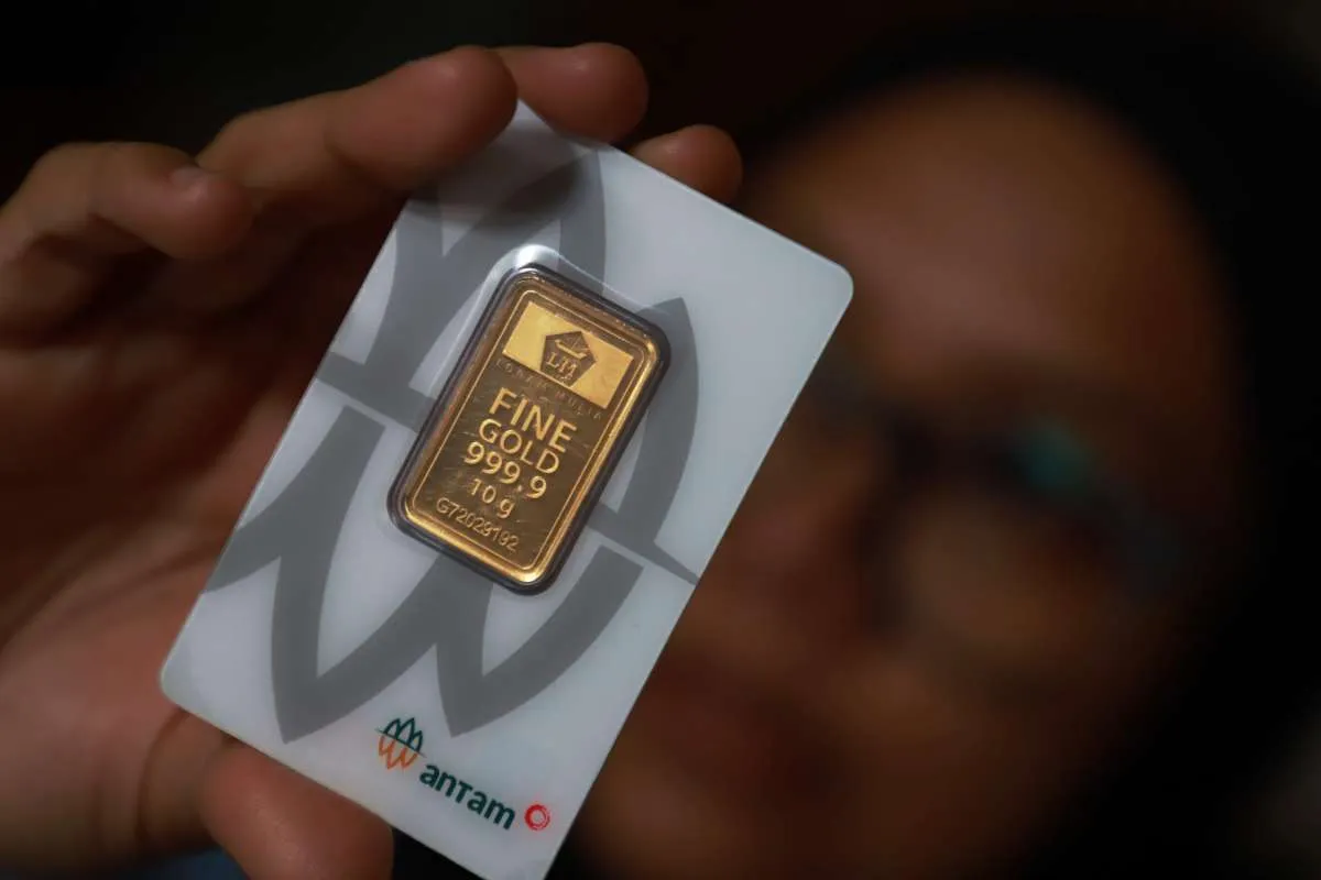 Daftar Harga Emas Antam Hari Ini (20/4) Turun Rp 44.000 Jadi Rp 2.840.000 Per Gram