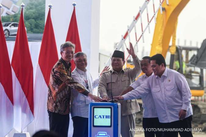 Pabrik Baterai Kendaraan Listrik Akan Berdiri Di Karawang, Cek UMK Karawang Juli 2025
