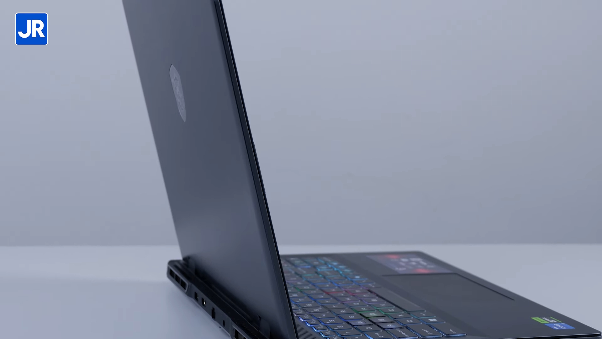 MSI Sword 16 HX 11