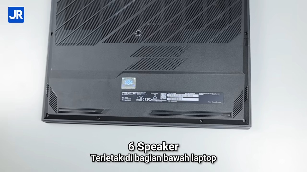 Acer Predator Helios 18 AI 2037