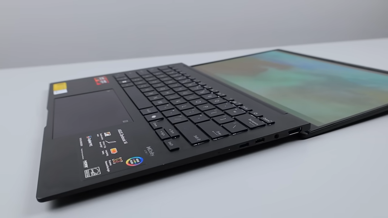 ASUS Zenbook 14 OLED UM3406GA 13