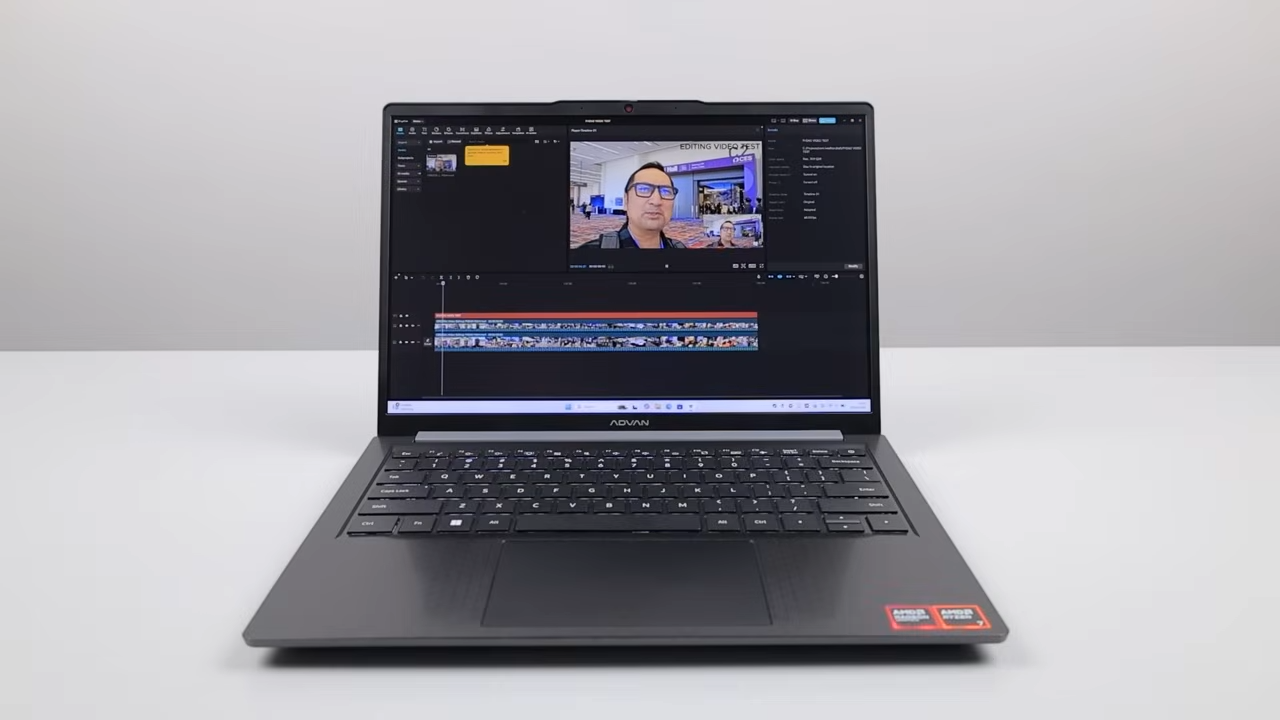 Review ADVAN Workplus AI 13